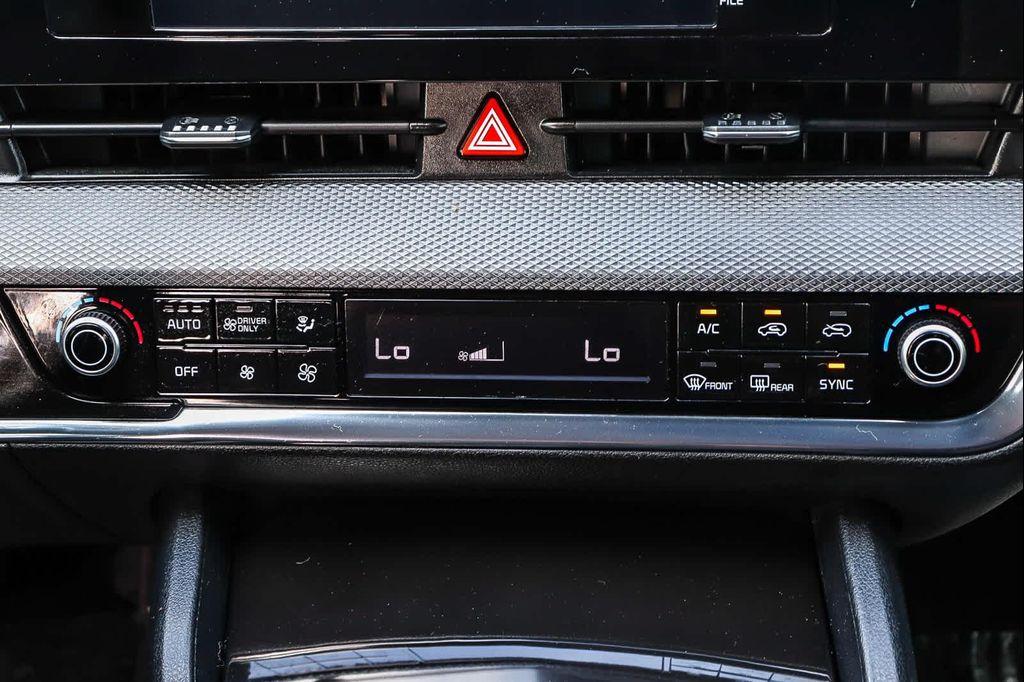 used 2023 Kia Sportage Hybrid car, priced at $19,995