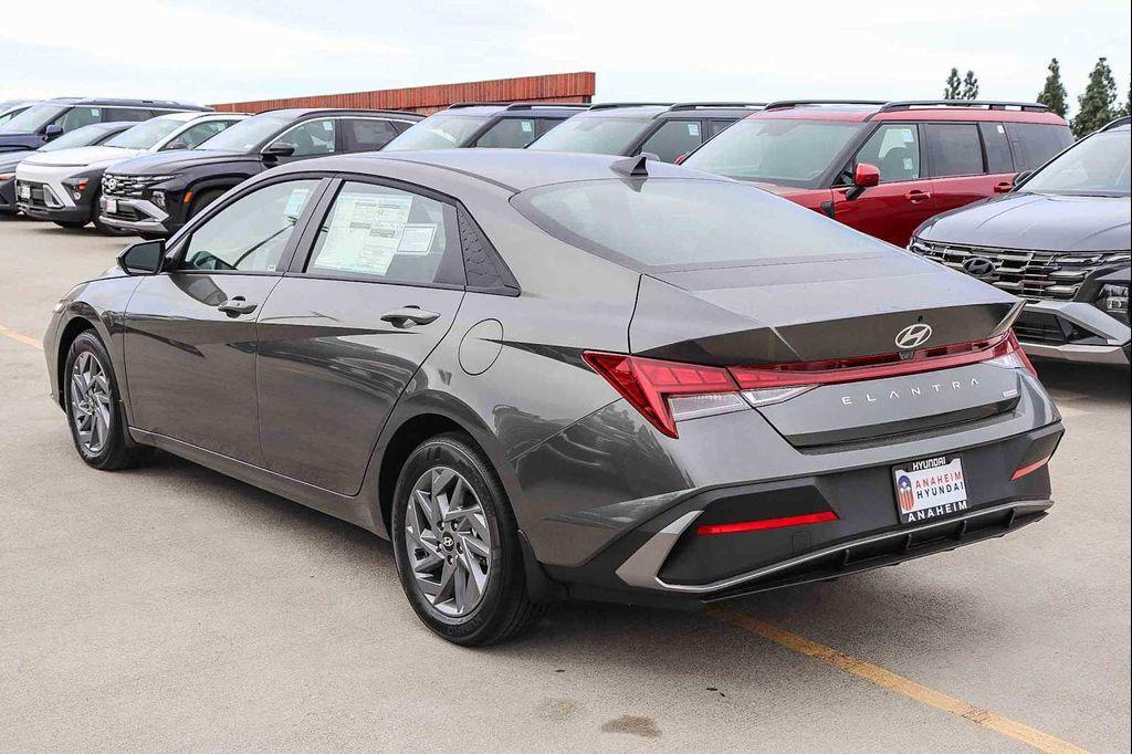 new 2026 Hyundai ELANTRA HEV car, priced at $26,089