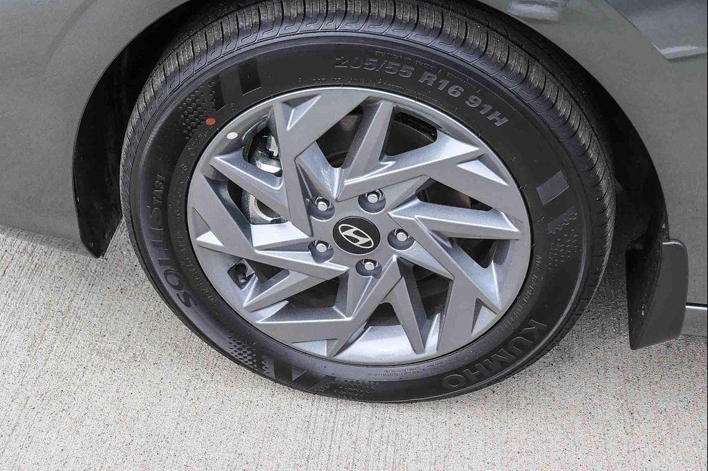 new 2026 Hyundai ELANTRA HEV car, priced at $26,089