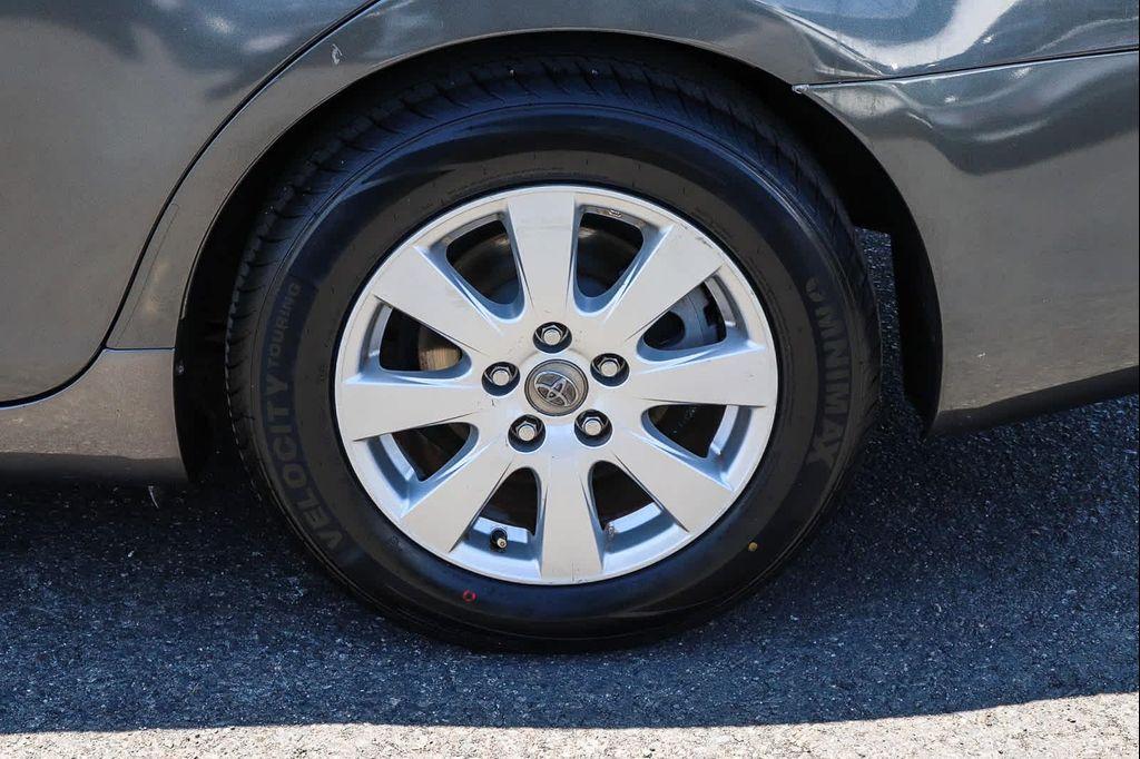 used 2007 Toyota Camry Hybrid car, priced at $6,080