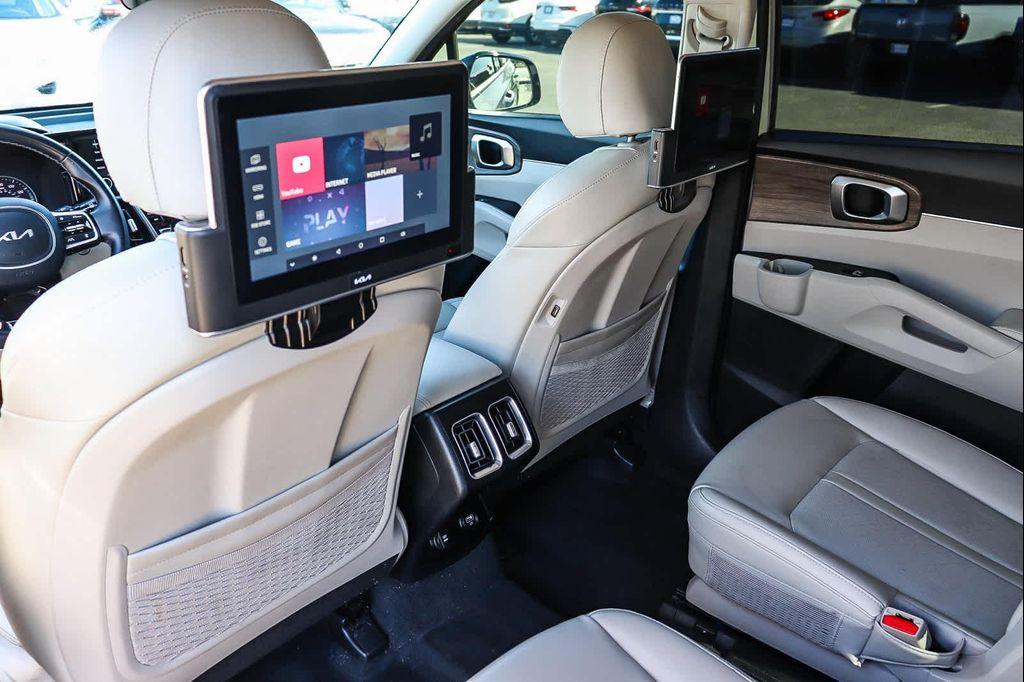 used 2022 Kia Sorento car, priced at $24,995