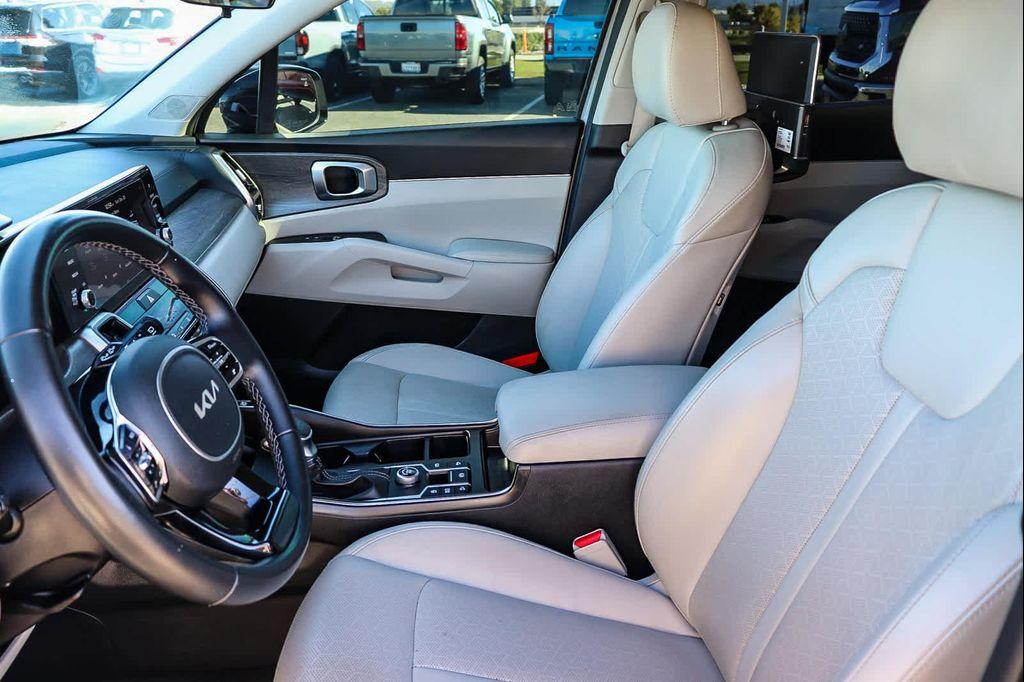 used 2022 Kia Sorento car, priced at $24,995