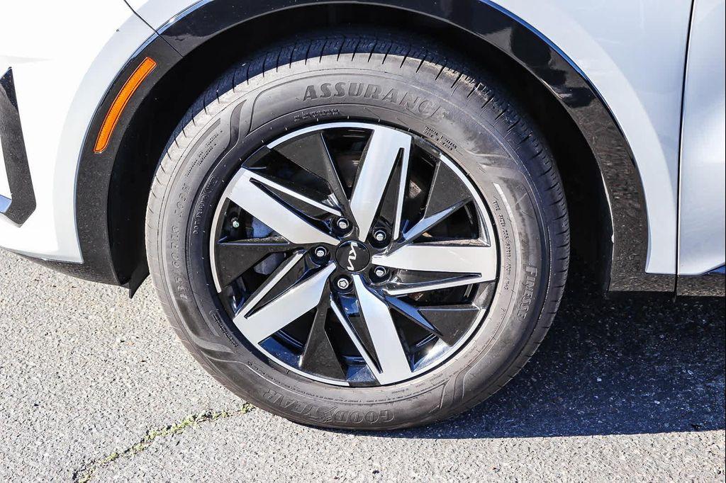 used 2022 Kia Sorento car, priced at $24,995