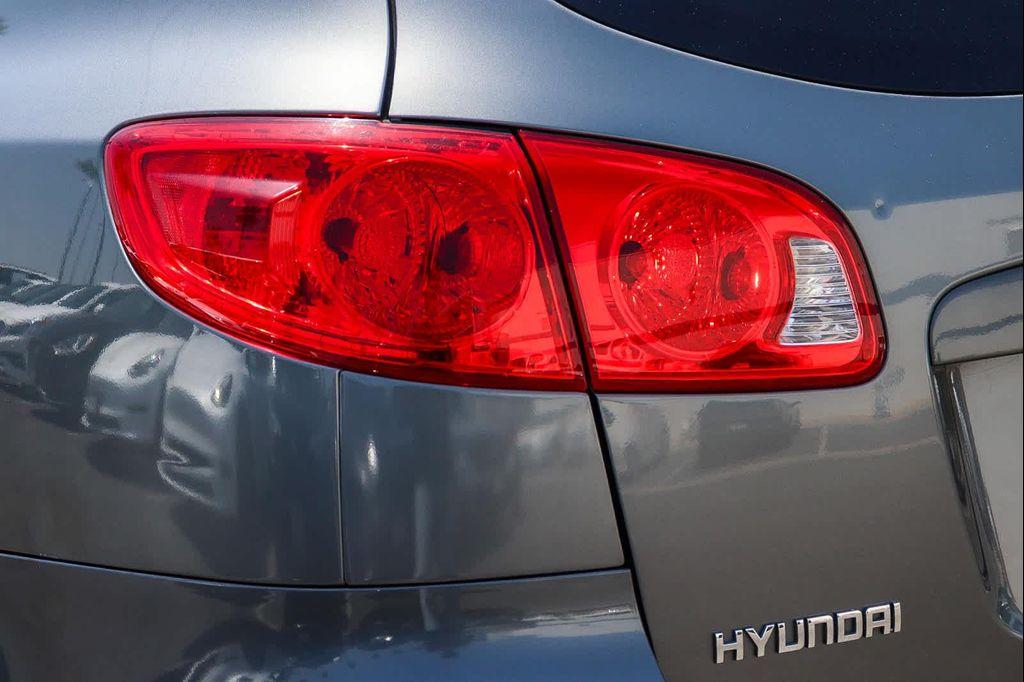 used 2009 Hyundai Santa Fe car, priced at $6,379