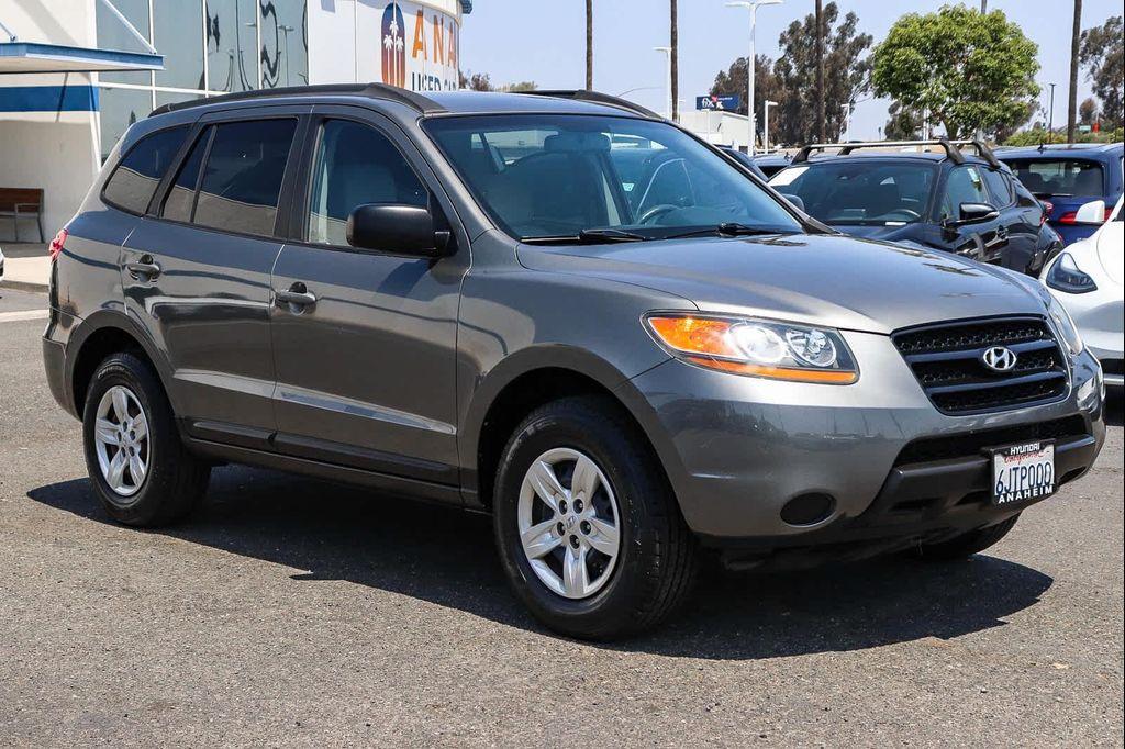 used 2009 Hyundai Santa Fe car, priced at $6,379