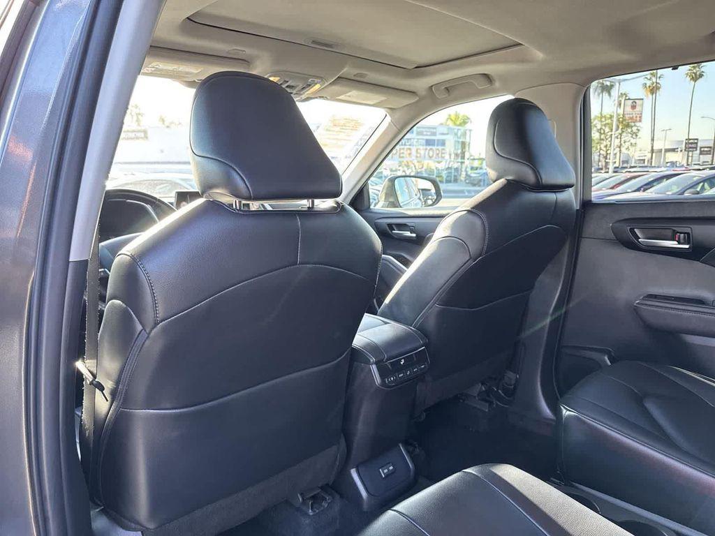 used 2024 Toyota Highlander car, priced at $31,848