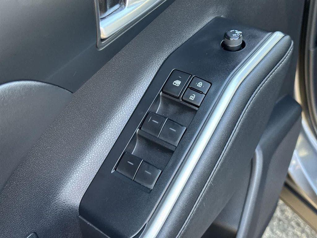 used 2024 Toyota Highlander car, priced at $31,848