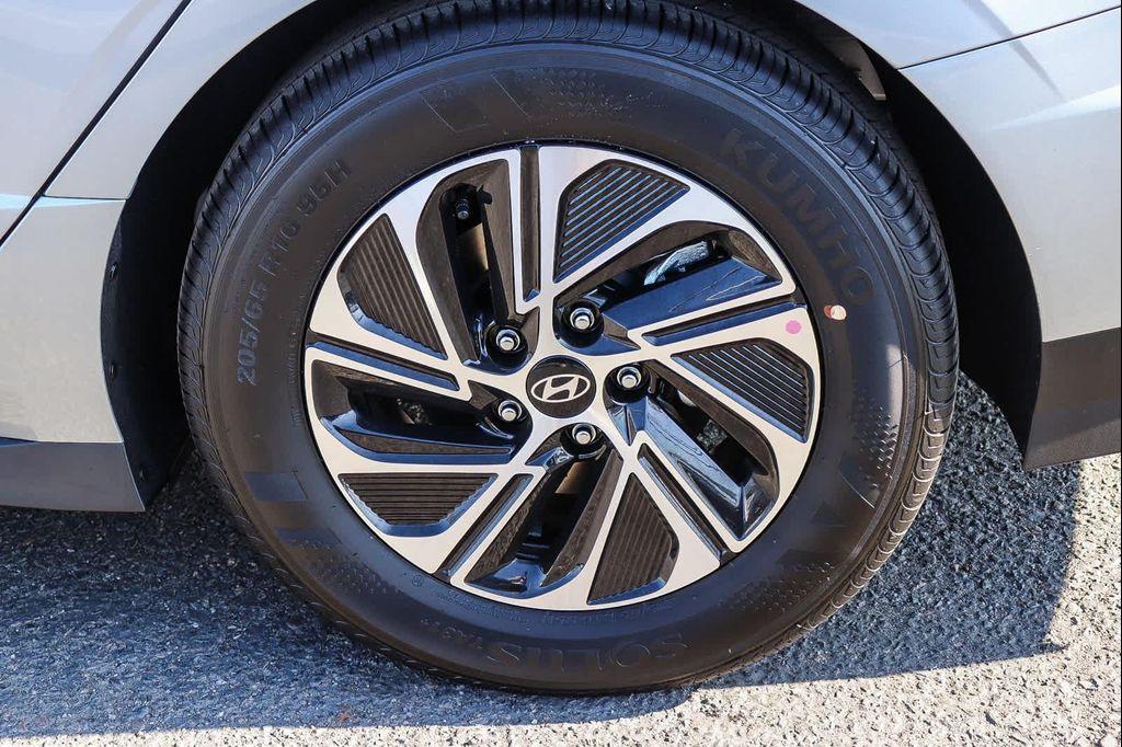 new 2026 Hyundai Sonata Hybrid car, priced at $27,663