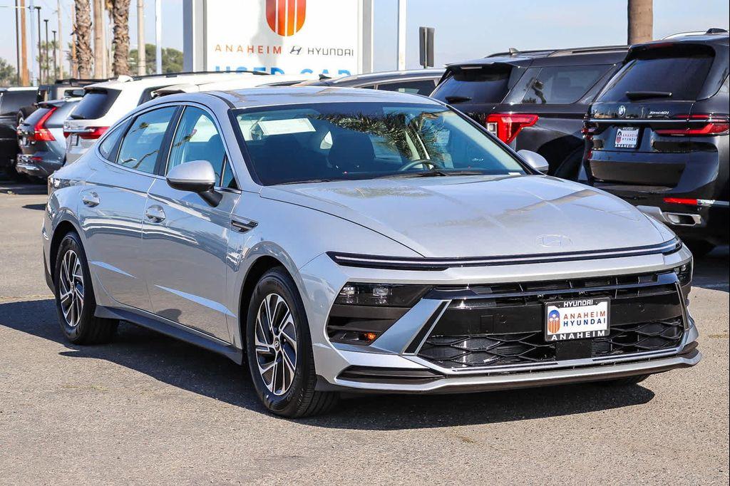 new 2026 Hyundai Sonata Hybrid car, priced at $27,663