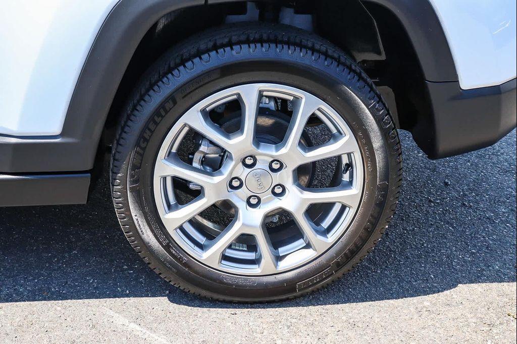 used 2022 Jeep Compass car, priced at $21,080