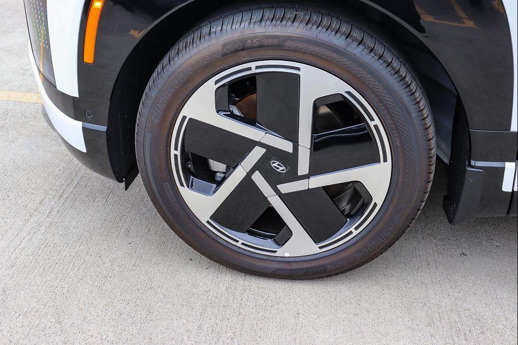 new 2026 Hyundai IONIQ 9 car, priced at $61,205