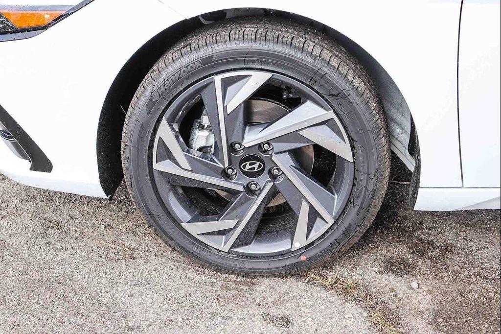 new 2026 Hyundai ELANTRA HEV car, priced at $31,390