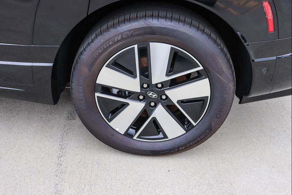 new 2026 Hyundai IONIQ 9 car, priced at $56,895