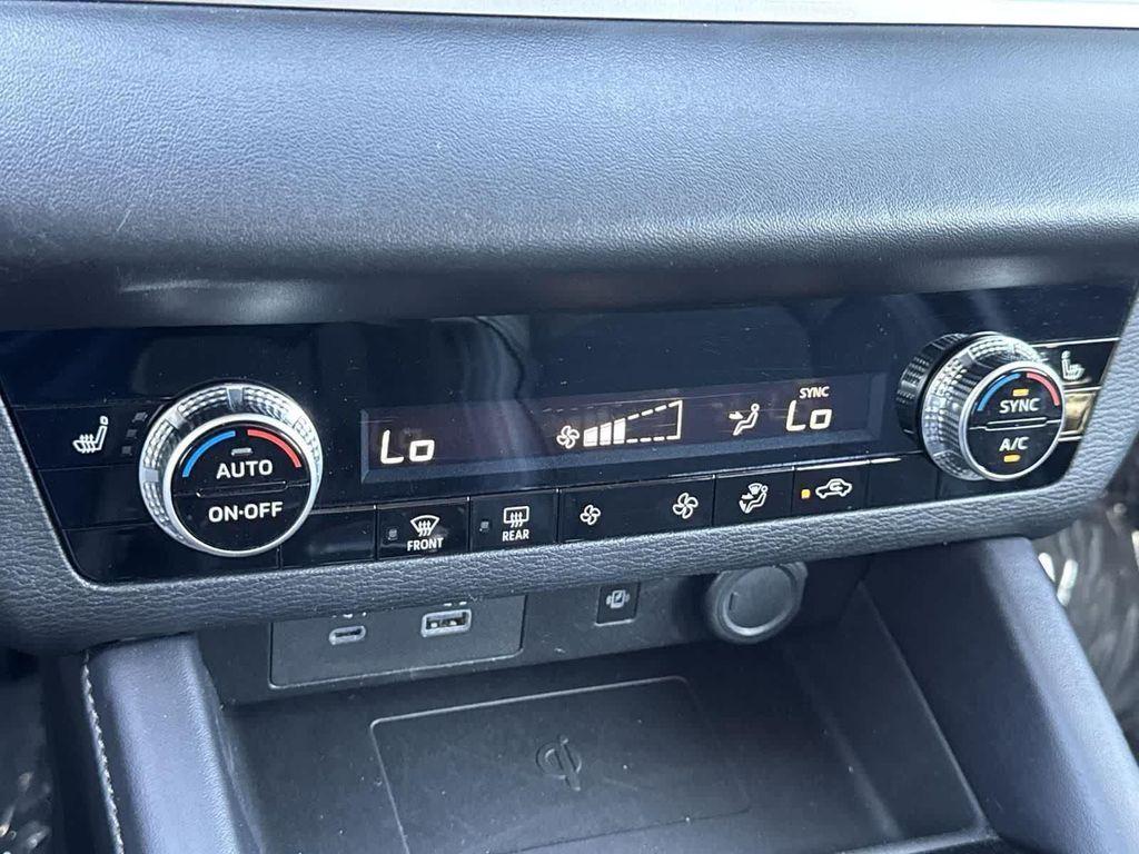 used 2024 Mitsubishi Outlander car, priced at $19,500