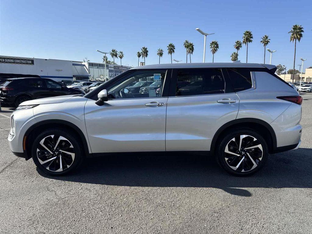 used 2024 Mitsubishi Outlander car, priced at $19,500