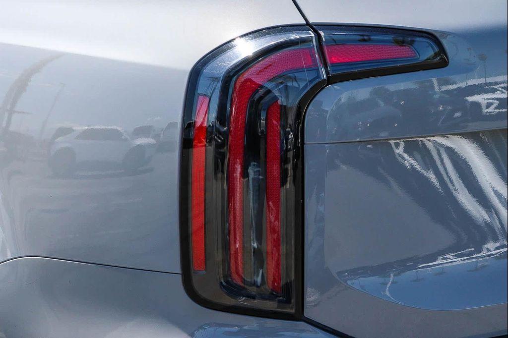 used 2024 Kia Telluride car, priced at $39,703