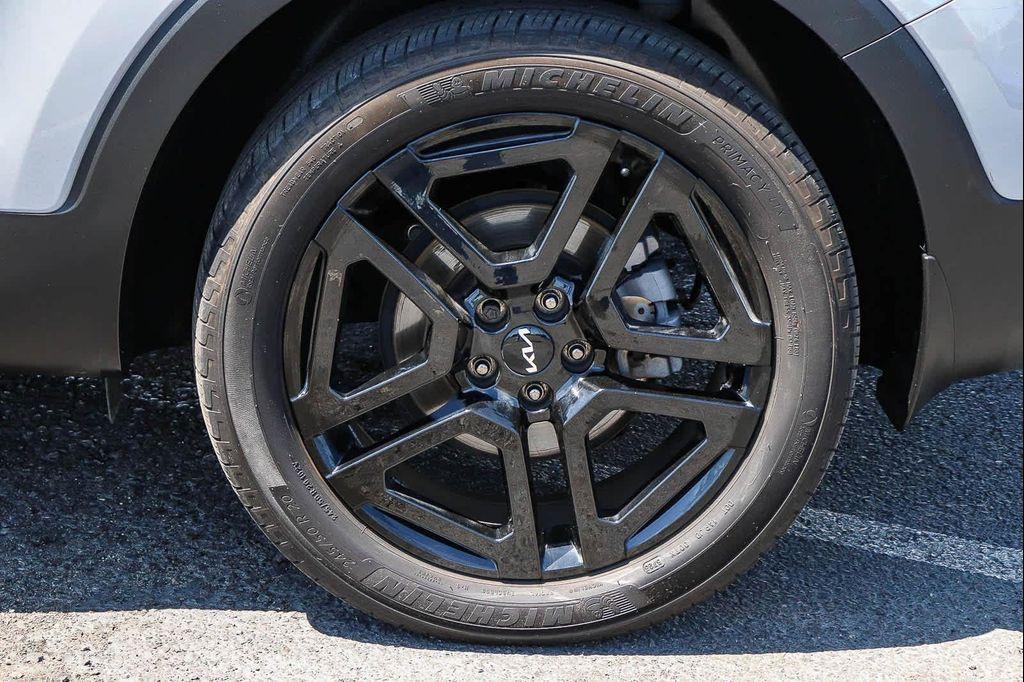 used 2024 Kia Telluride car, priced at $39,703