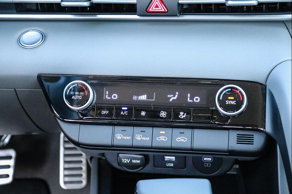 new 2025 Hyundai Elantra car, priced at $22,045