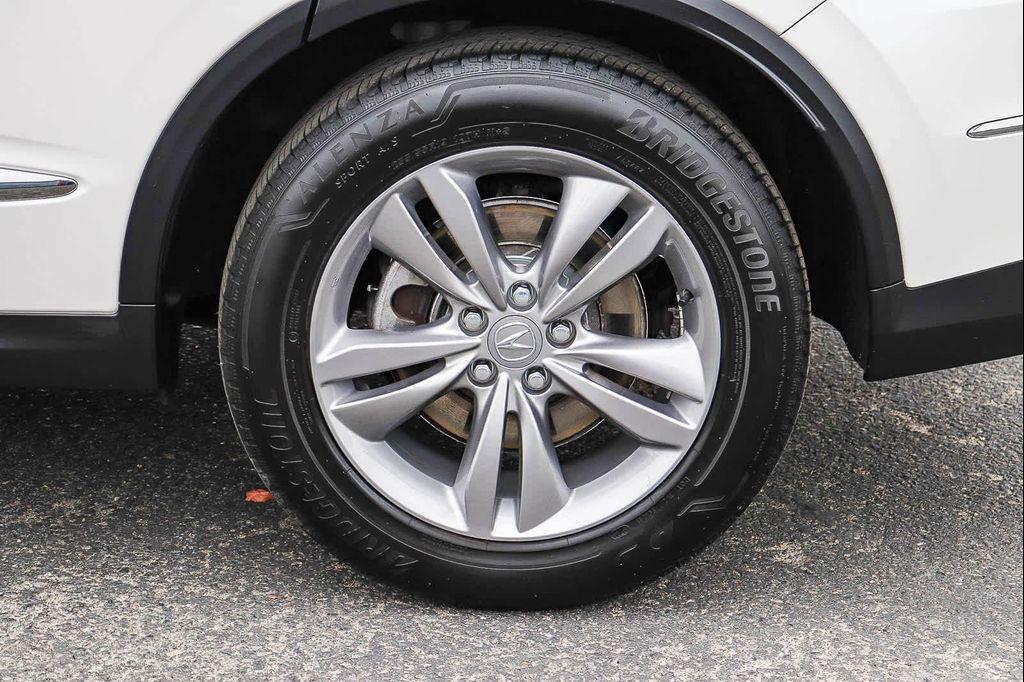 used 2024 Acura MDX car, priced at $40,077
