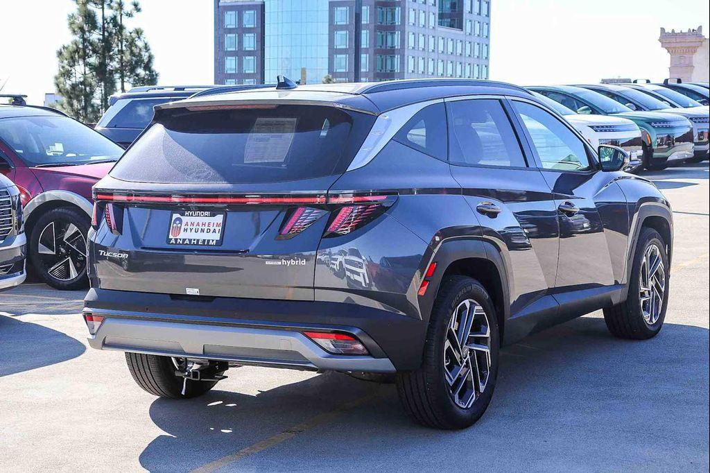 new 2025 Hyundai TUCSON Hybrid car, priced at $37,552
