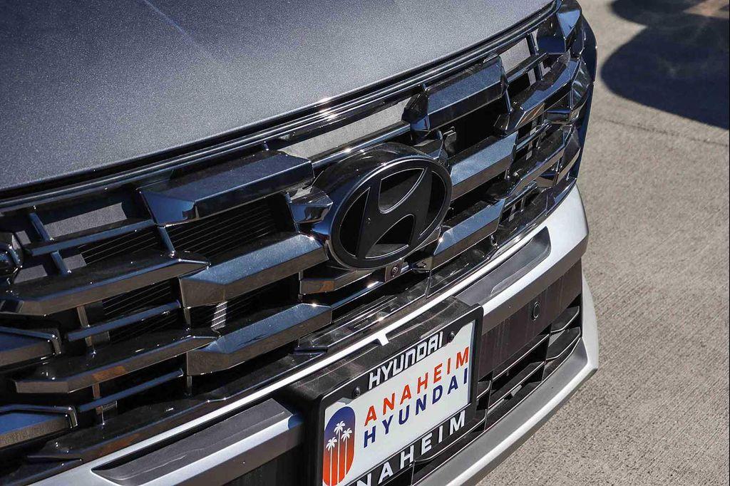 new 2025 Hyundai TUCSON Hybrid car, priced at $37,552