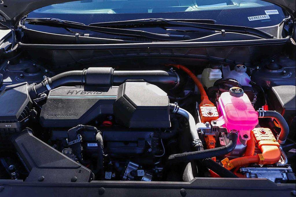 new 2025 Hyundai TUCSON Hybrid car, priced at $37,552