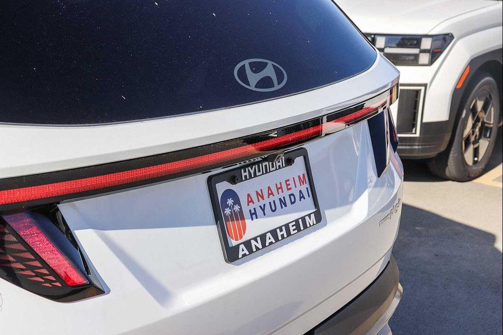 new 2026 Hyundai TUCSON Plug-In Hybrid car, priced at $51,355