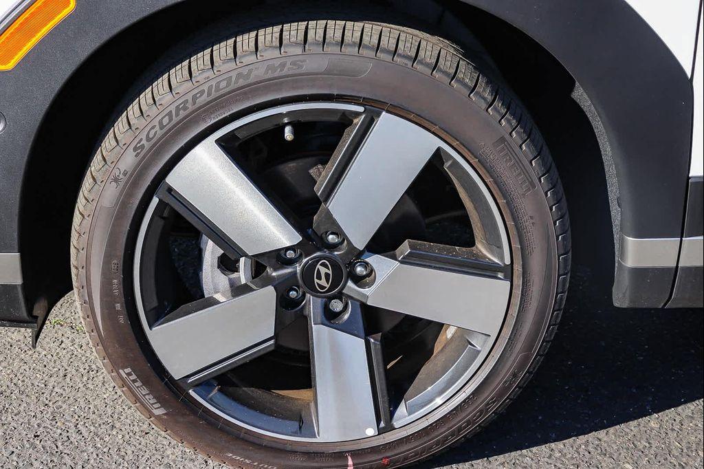 new 2025 Hyundai Santa Fe car, priced at $38,507