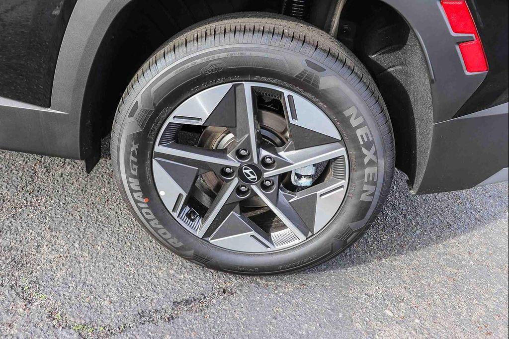 new 2026 Hyundai TUCSON Hybrid car, priced at $34,480