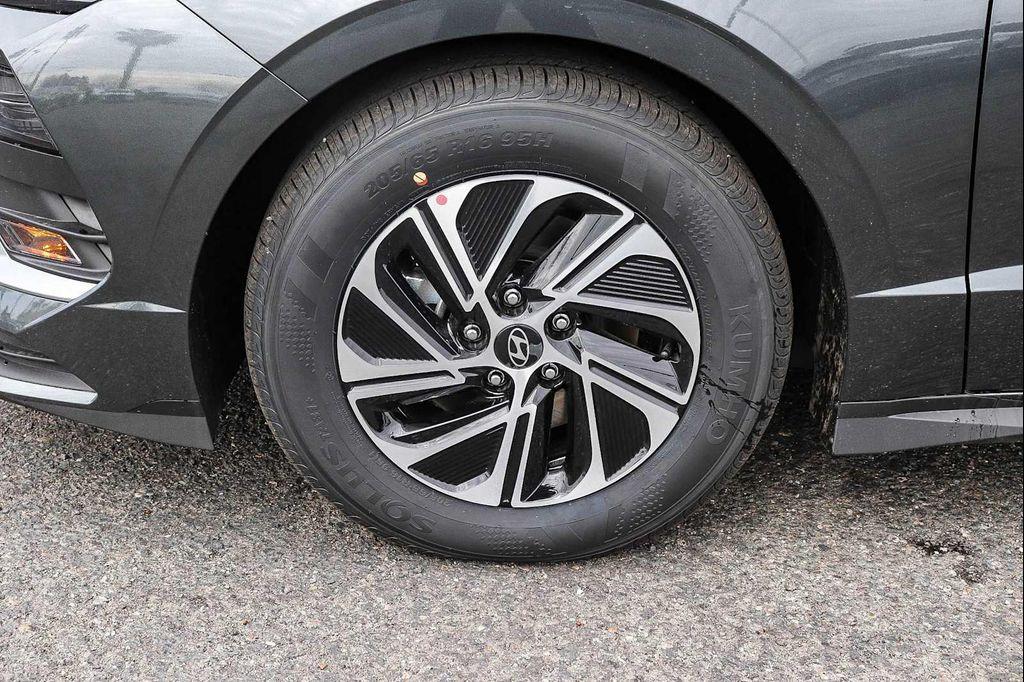 new 2026 Hyundai Sonata Hybrid car, priced at $28,498