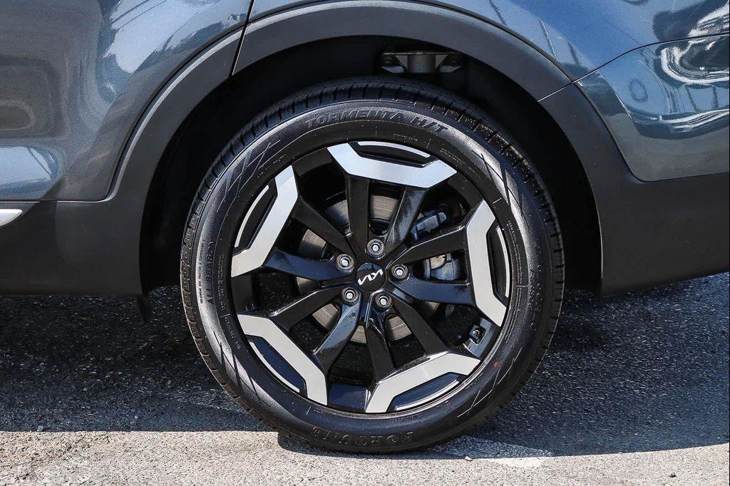 used 2023 Kia Telluride car, priced at $28,495