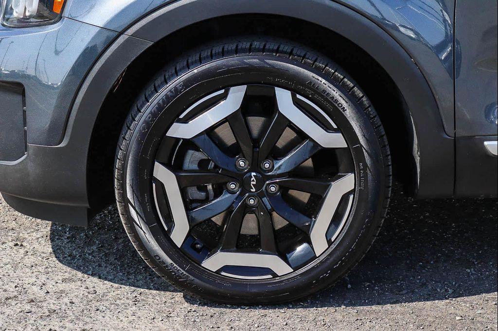used 2023 Kia Telluride car, priced at $28,495