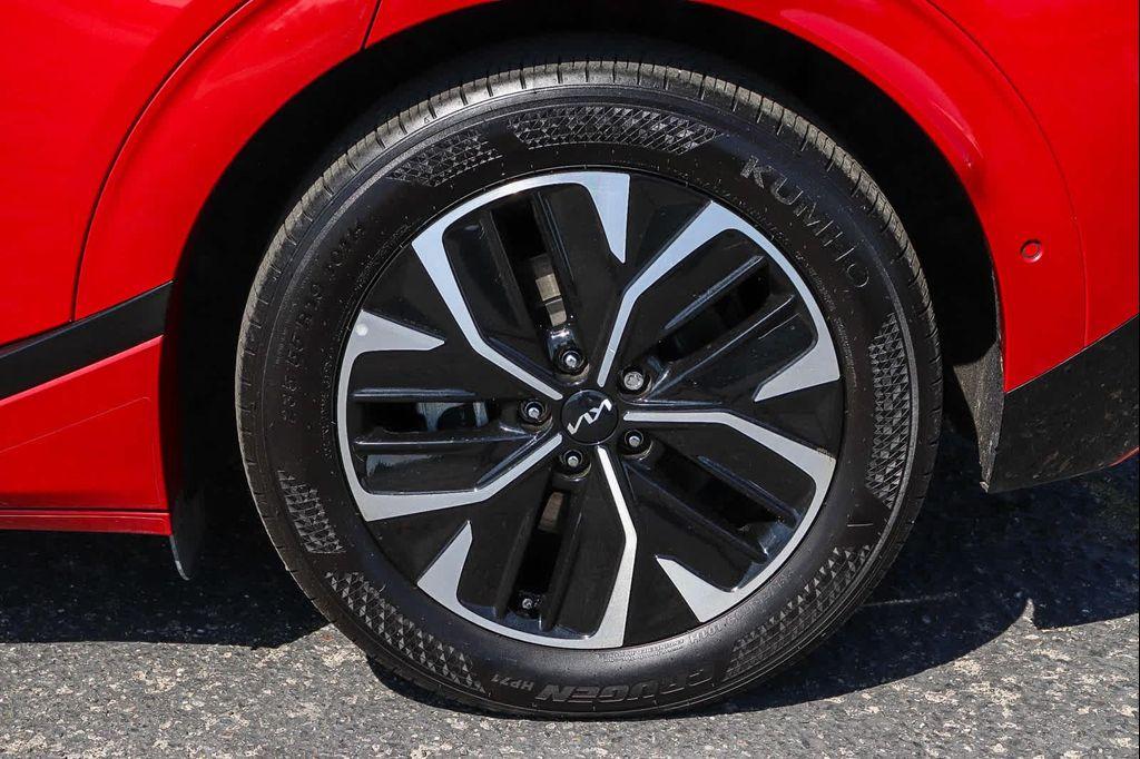 used 2022 Kia EV6 car, priced at $23,995