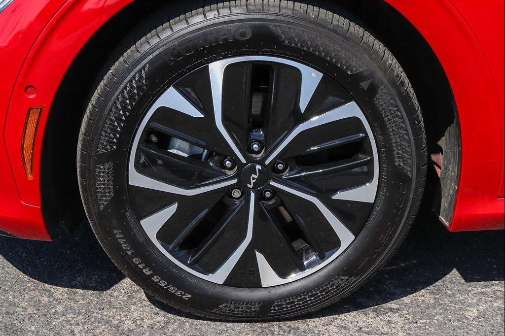 used 2022 Kia EV6 car, priced at $23,995