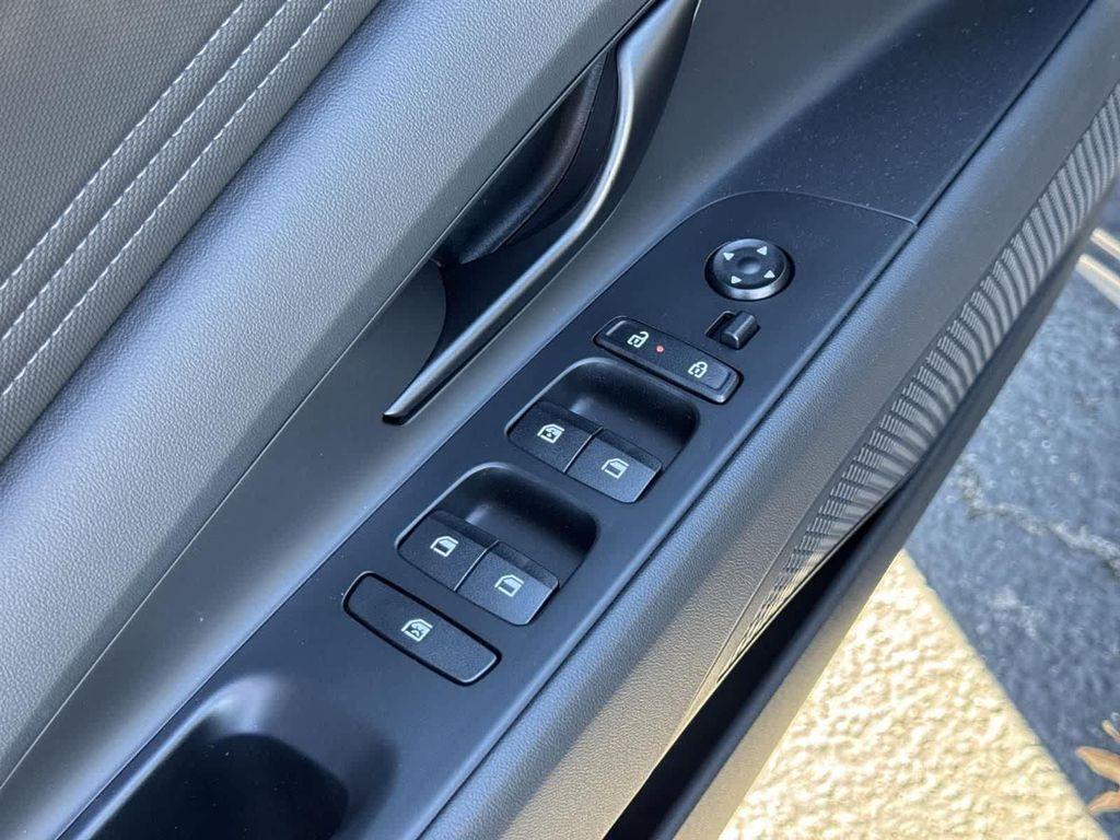 new 2025 Hyundai Elantra car, priced at $22,045
