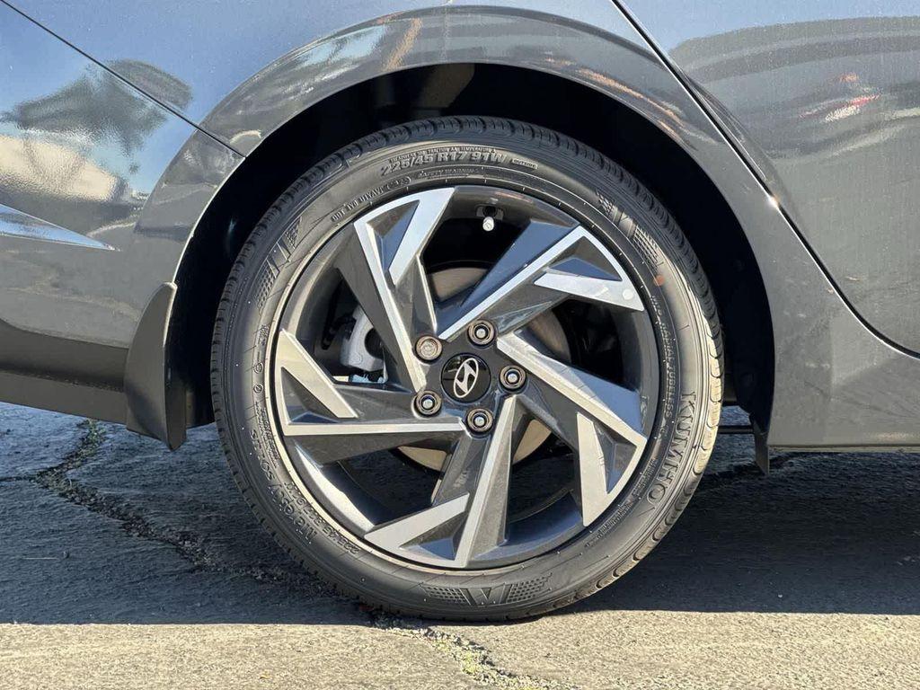 new 2025 Hyundai Elantra car, priced at $22,045