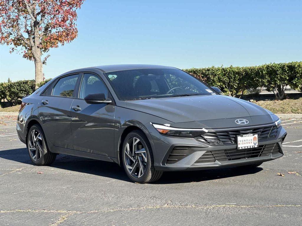 new 2025 Hyundai Elantra car, priced at $22,045