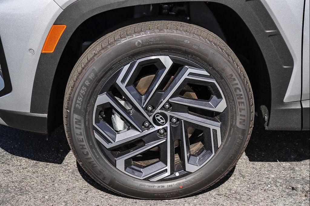new 2026 Hyundai TUCSON Hybrid car, priced at $40,865