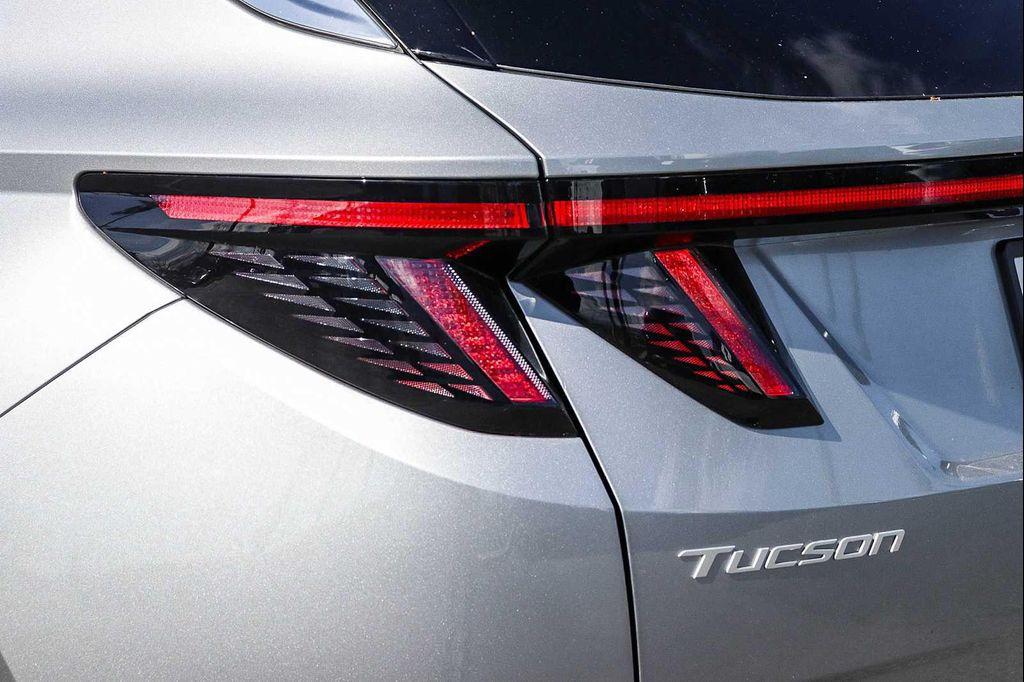 new 2026 Hyundai TUCSON Hybrid car, priced at $40,865