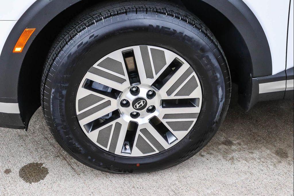 new 2026 Hyundai Palisade Hybrid car, priced at $47,225