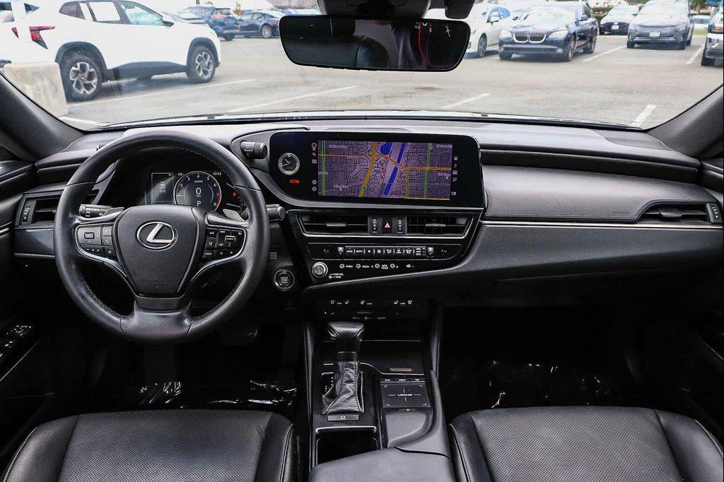 used 2022 Lexus ES 350 car, priced at $34,995
