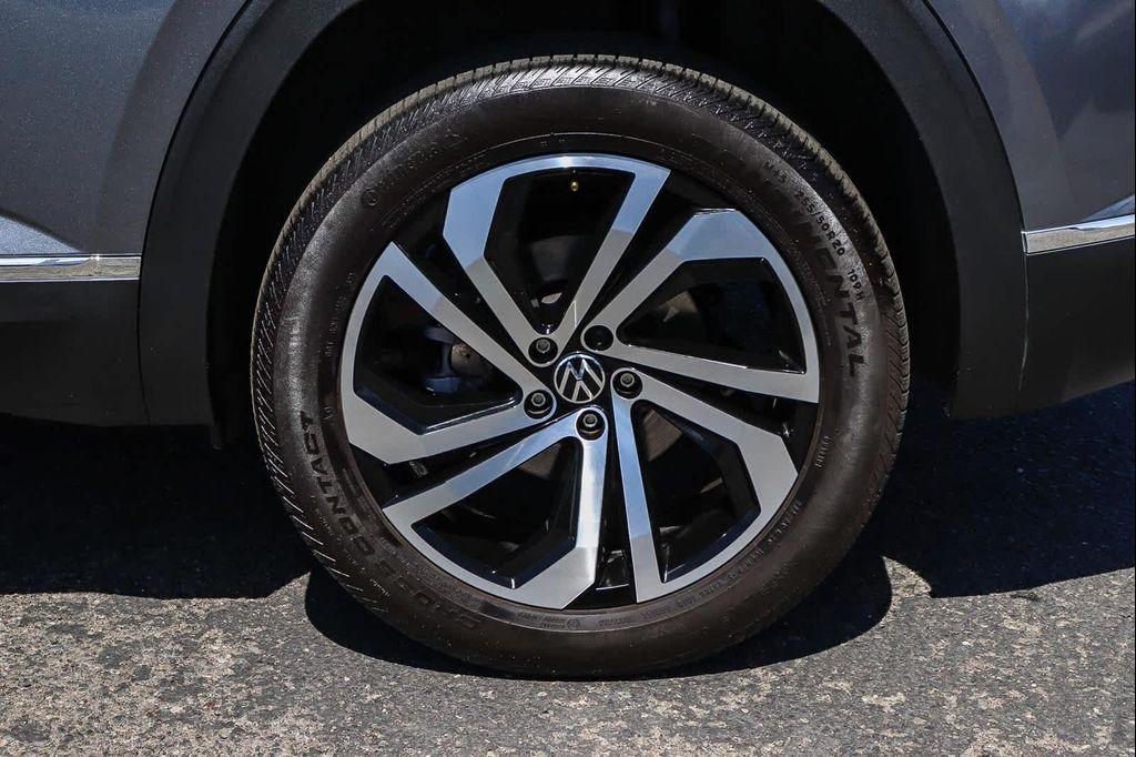 used 2023 Volkswagen Atlas Cross Sport car, priced at $24,998