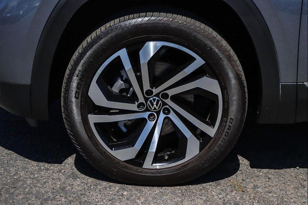 used 2023 Volkswagen Atlas Cross Sport car, priced at $24,998