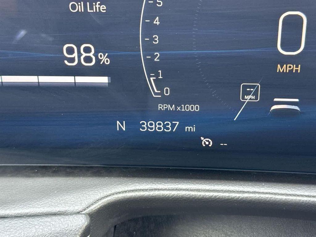 used 2024 Cadillac XT4 car, priced at $23,500