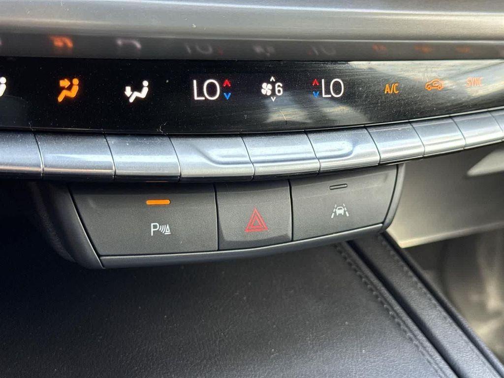 used 2024 Cadillac XT4 car, priced at $23,500