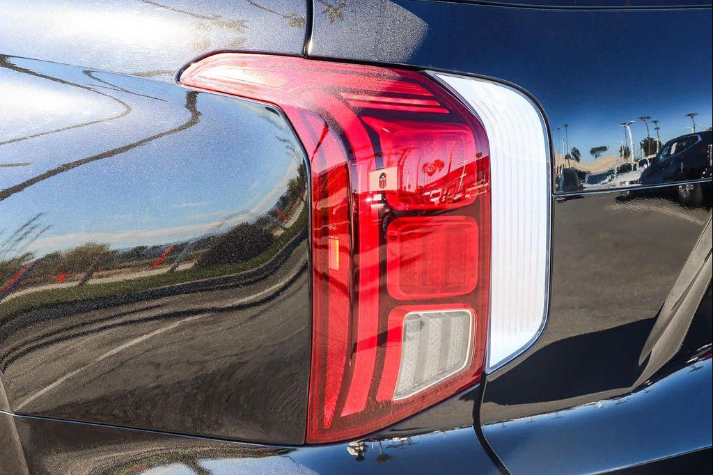 used 2025 Hyundai Palisade car, priced at $42,990