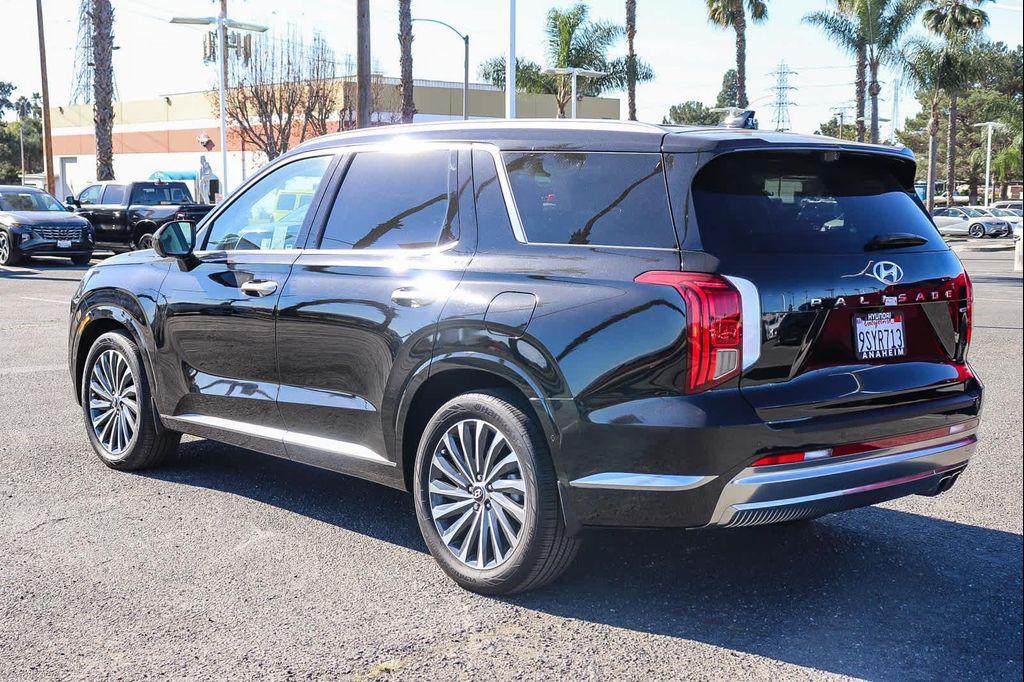 used 2025 Hyundai Palisade car, priced at $42,990
