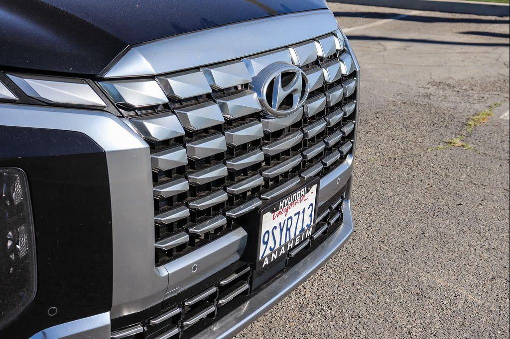 used 2025 Hyundai Palisade car, priced at $42,990