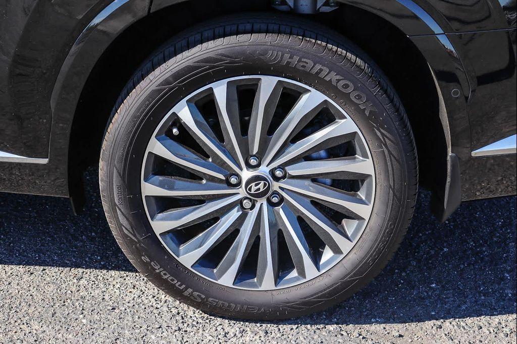 used 2025 Hyundai Palisade car, priced at $42,990