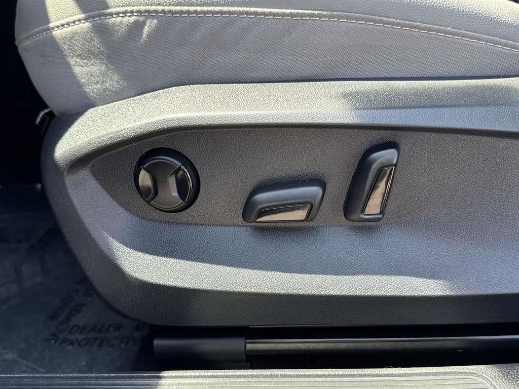 used 2022 Volkswagen Taos car